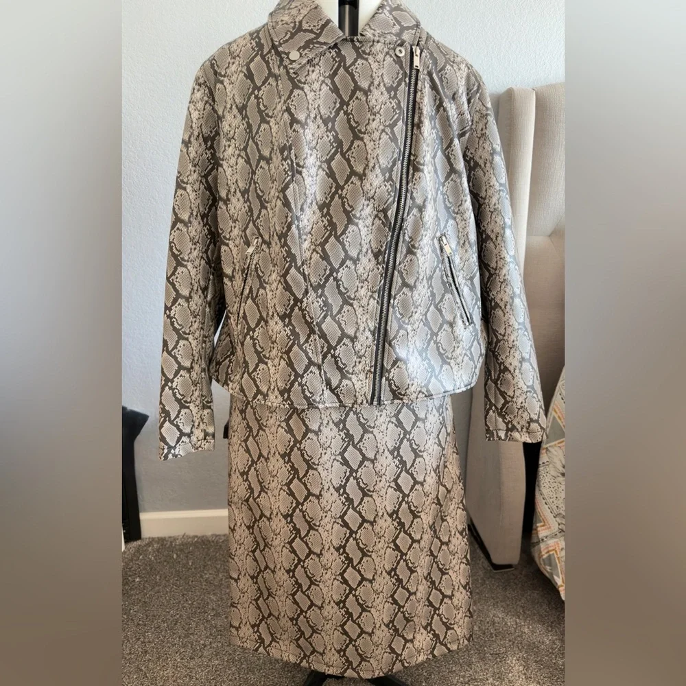 Mark Alan Snakeskin Print Skirt